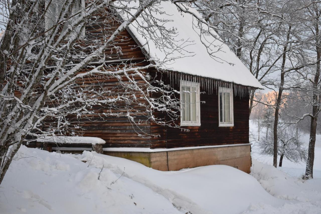 Joeniidu Holiday House Trolla Exteriör bild